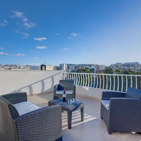 Centric And Modern Penthouse Close To Amenities Msida Exteriér fotografie
