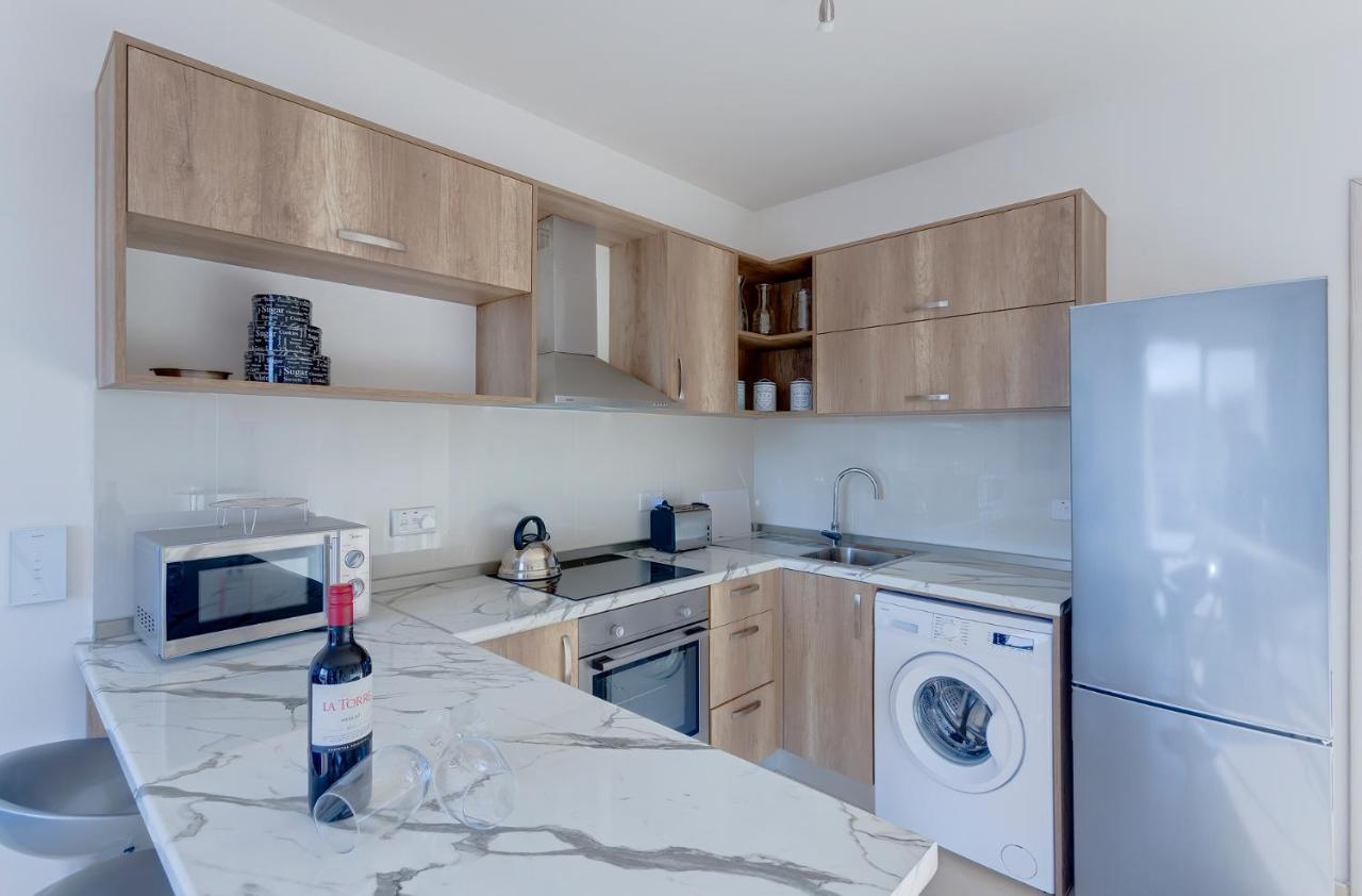 Centric And Modern Penthouse Close To Amenities Msida Exteriér fotografie